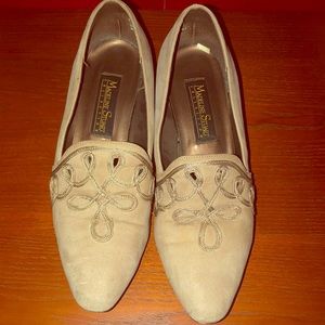 Madeline Stuart kitten heel faux suede pumps